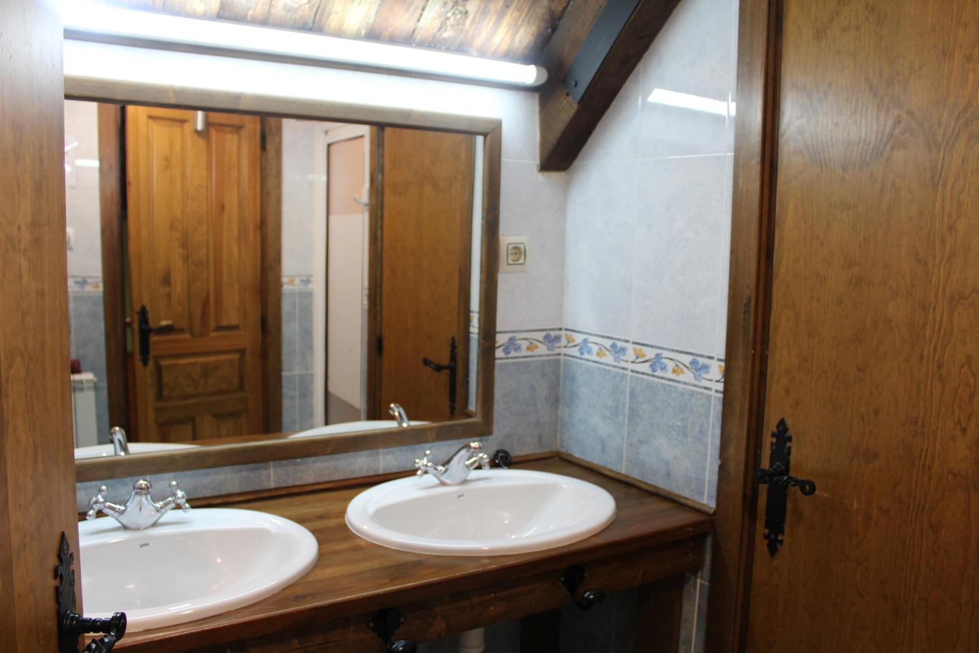 Albergue-Refugio Sargantana Canfranc Δωμάτιο φωτογραφία