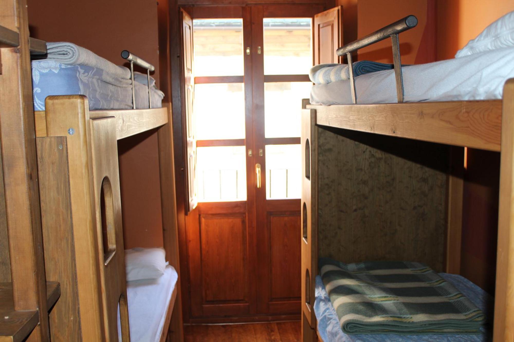 Albergue-Refugio Sargantana Canfranc Δωμάτιο φωτογραφία