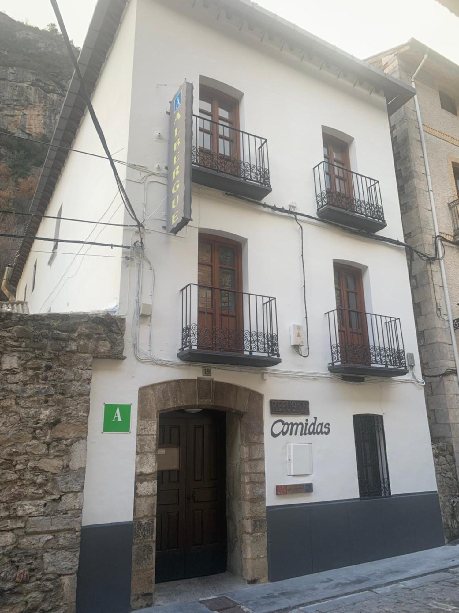 Albergue-Refugio Sargantana Canfranc Εξωτερικό φωτογραφία