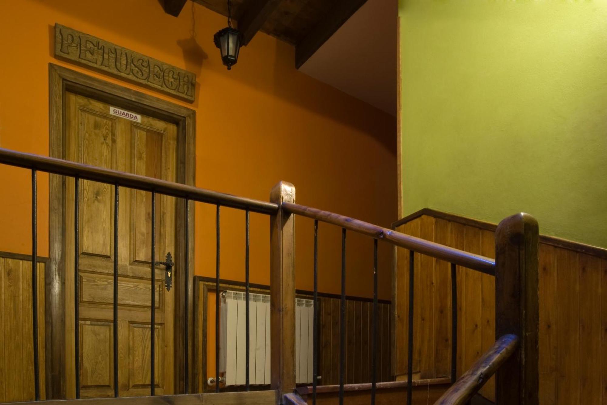 Albergue-Refugio Sargantana Canfranc Εξωτερικό φωτογραφία