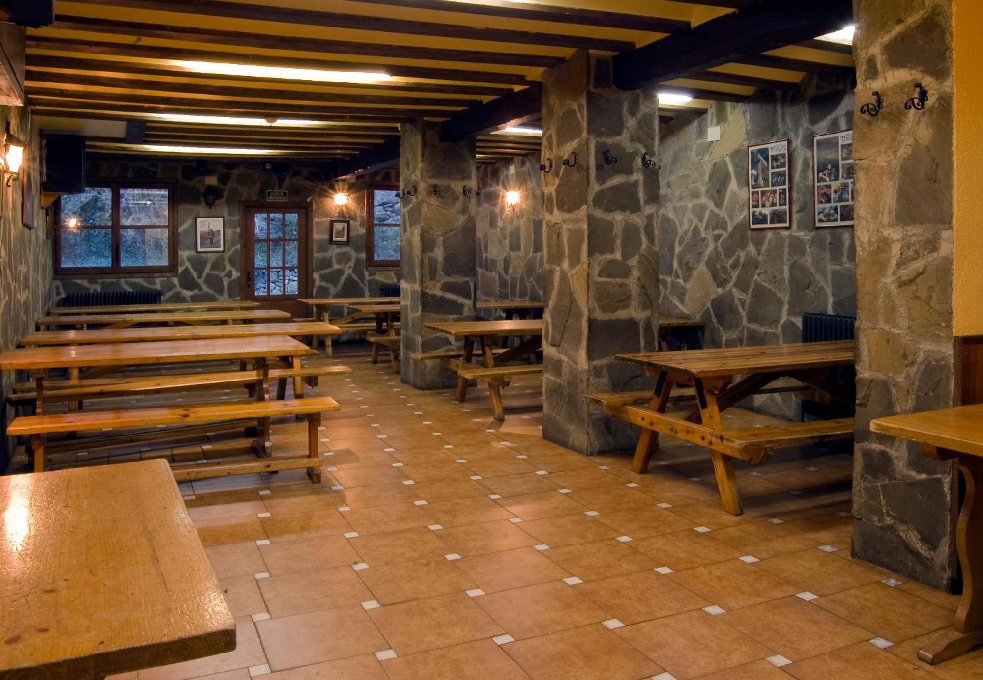 Albergue-Refugio Sargantana Canfranc Εξωτερικό φωτογραφία