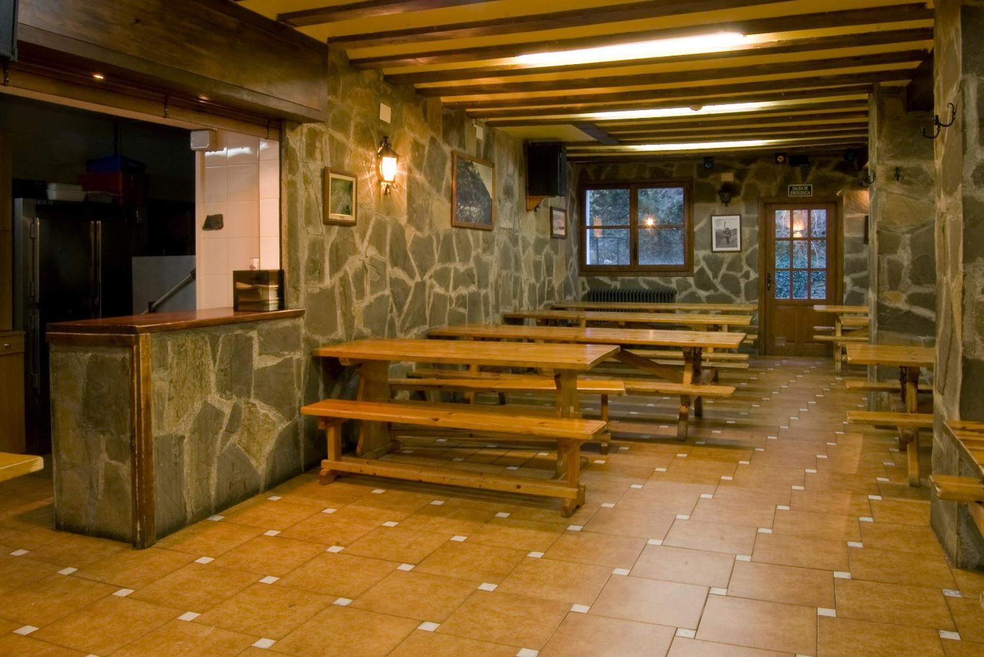 Albergue-Refugio Sargantana Canfranc Εξωτερικό φωτογραφία