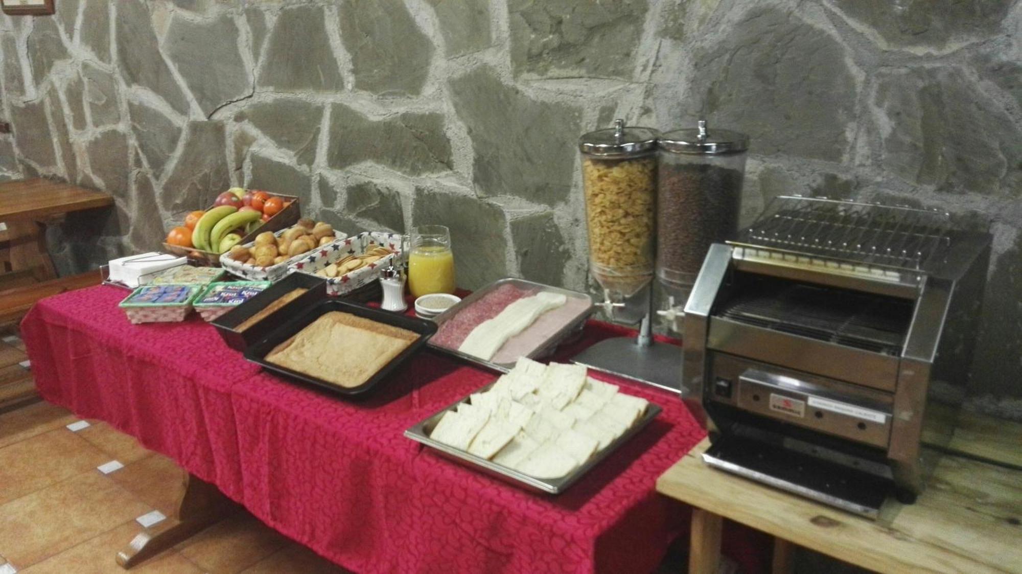 Albergue-Refugio Sargantana Canfranc Εξωτερικό φωτογραφία