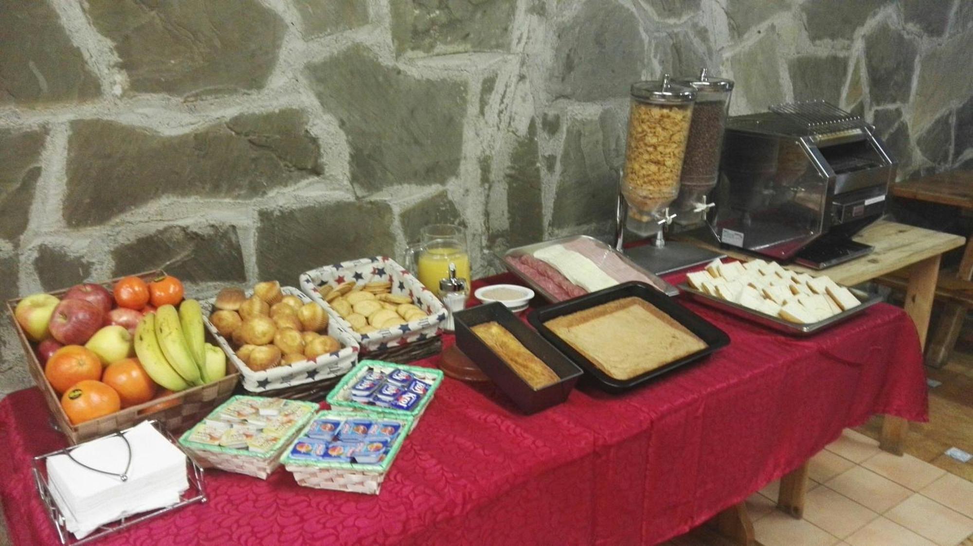 Albergue-Refugio Sargantana Canfranc Εξωτερικό φωτογραφία